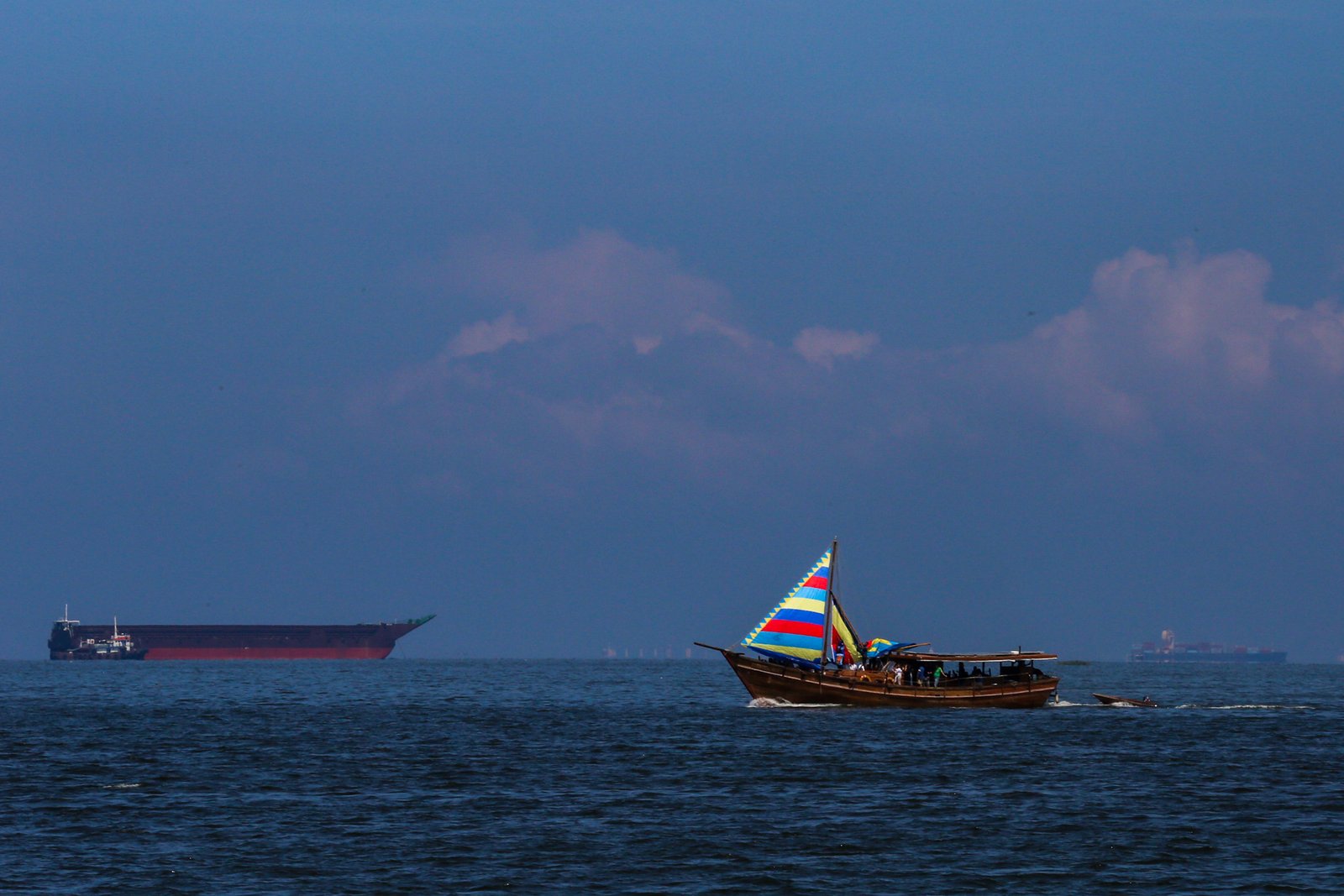 B/B Florentino Das is seen sailing in Manila Bay on 1 August 2026, offering a glimpse of the Philippines' pre-colonial maritime heritage. The 24-meter vessel, the sixth replica of its kind, was made from Philippine ironwood and is named after Filipino yachtsman Florentino Das, who completed a solo trans-Pacific voyage.

Believed to be the largest and most modern replica of its kind, B/B Florentino Das undertook one of its most notable expeditions in 2024, sailing from Butuan City to Palawan before reaching Pag-asa Island in the contested waters of the West Philippine Sea.