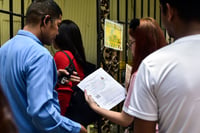 Examinees of UPCAT flock to UP Manila for the 1st day of UPCAT
