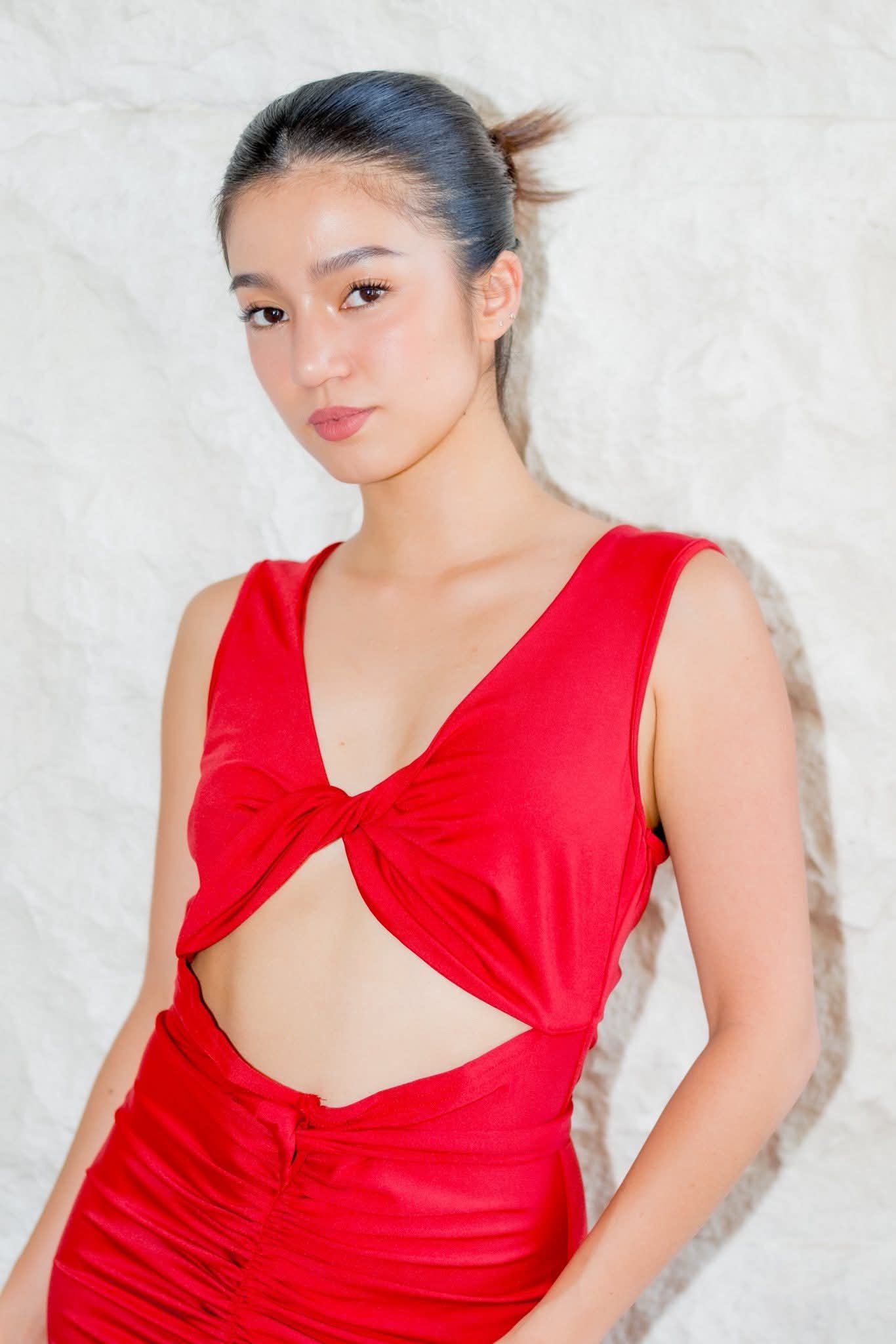 Is Belle Mariano in love with a foreign-looking guy?
