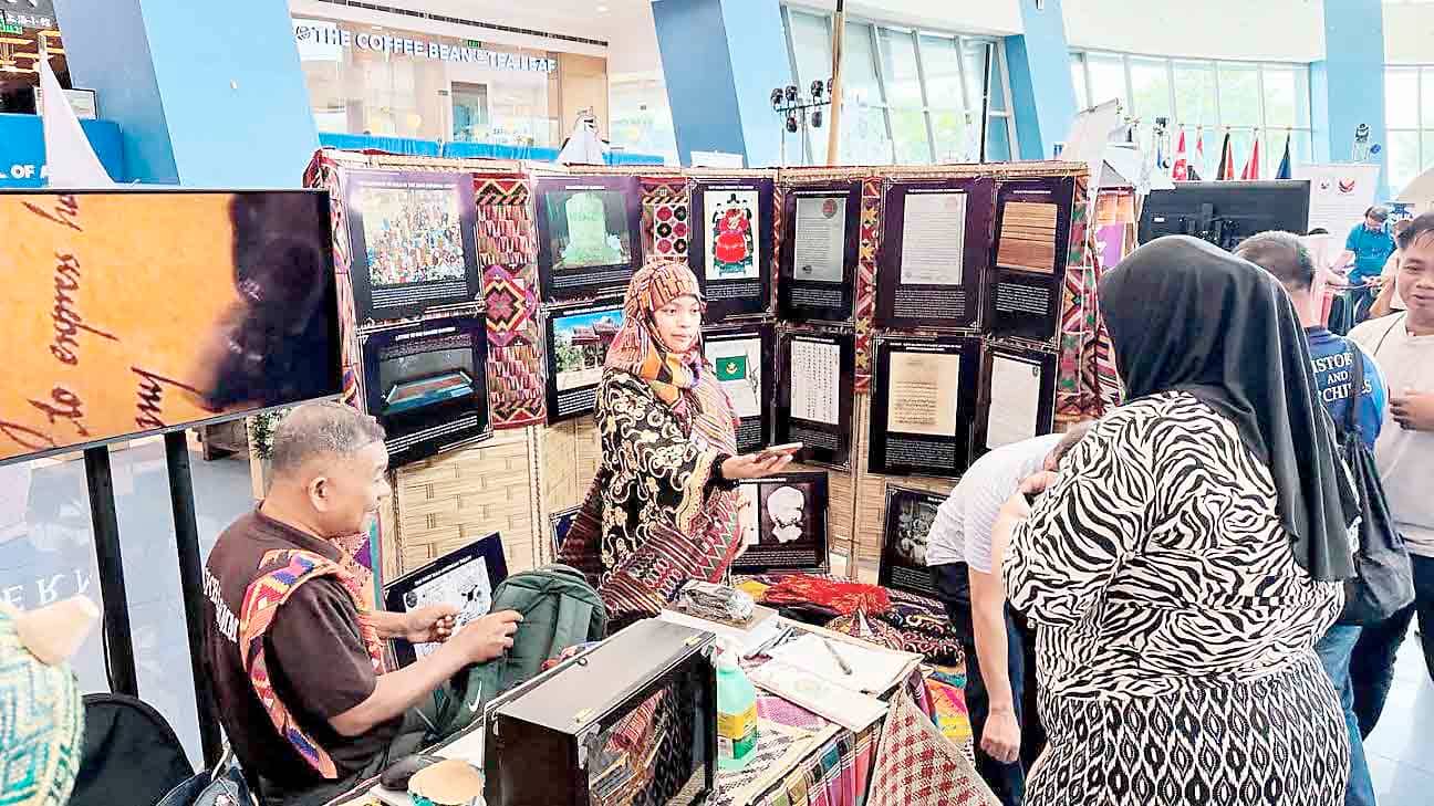 The handcrafted cloth and traditional dresses of Mindanao are featured at HistoEx 2026.