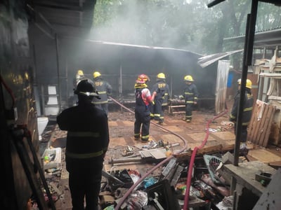Blaze breaks out at House of Representatives workers' barracks