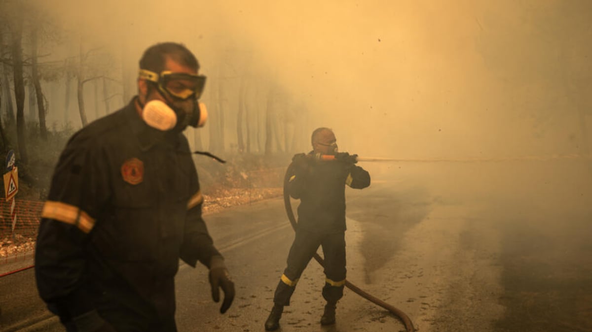 Fire damage mounts as blazes spread