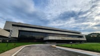 The Philippine International Convention Center displays National Artist Leandro V. Locsin’s mastery of Brutalist architecture.