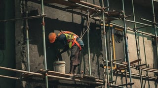 Construction worker found dead in creek in Nueva Era