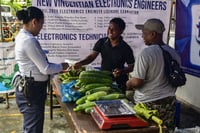 Ayta Mobile Market in Adamson University