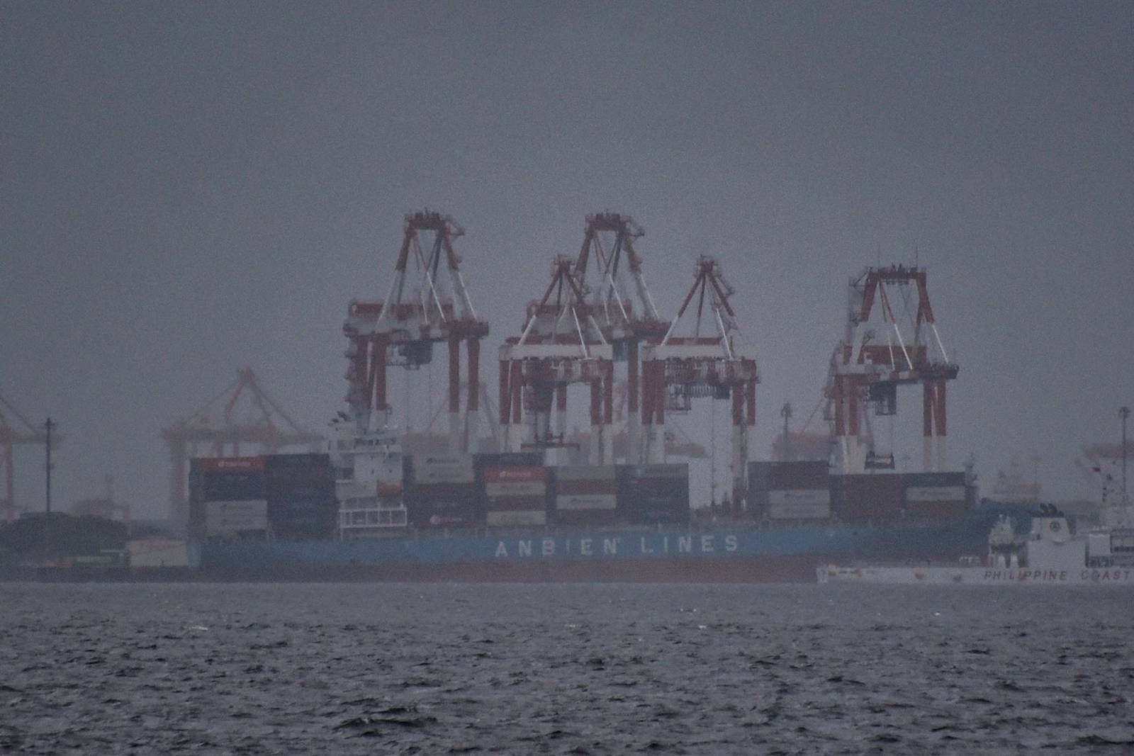 A view of buildings of Manila along with the port of Manila is seen while the inclement weather brought by the southwest moonsoon today, August 5. l Zedrich Xylak Madrid