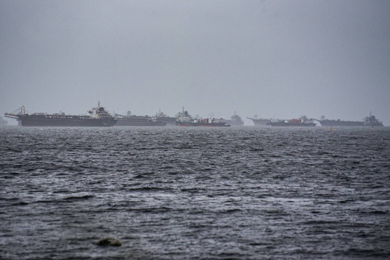 A view of buildings of Manila along with the port of Manila is seen while the inclement weather brought by the southwest moonsoon today, August 5. l Zedrich Xylak Madrid