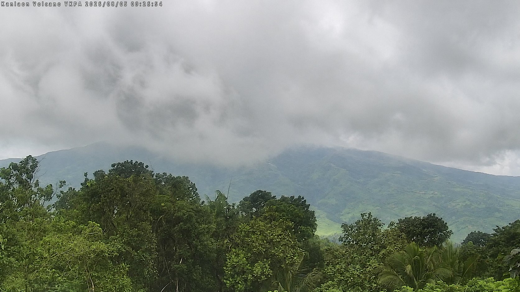 Thick clouds cover Kanlaon summit crater on Wednesday, no plume observed - KVO