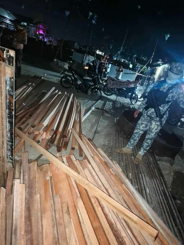 PCG seizes undocumented Lawaan lumber in Zamboanga operation