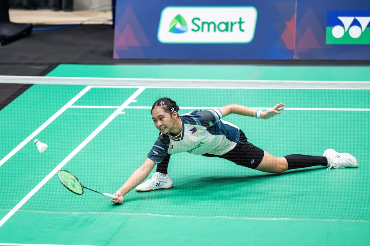 Fuentespina keeps Phl title hopes alive