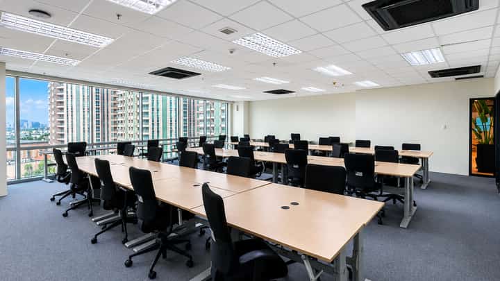 Private offices provide a quiet and flexible workspace for businesses and teams.