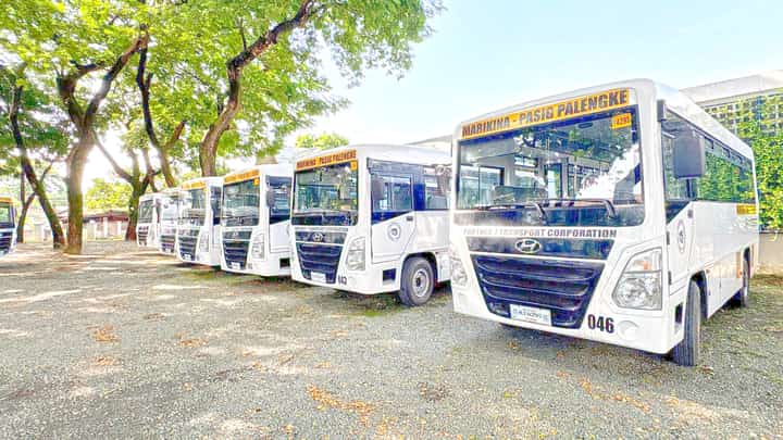 DOTr extends loan relief to modern PUV operators