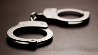 Airport immigration agent collared 
for ‘departure scheme’