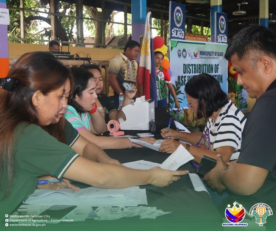 Southern Leyte hog raisers get P4.9-M indemnity