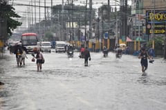 Emilio Aguinaldo Highway ankle deep flood brought by habagat