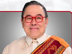 Tzu Chi chief earns master’s in hospital administration