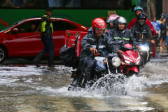 Flooding along Taft Avenue