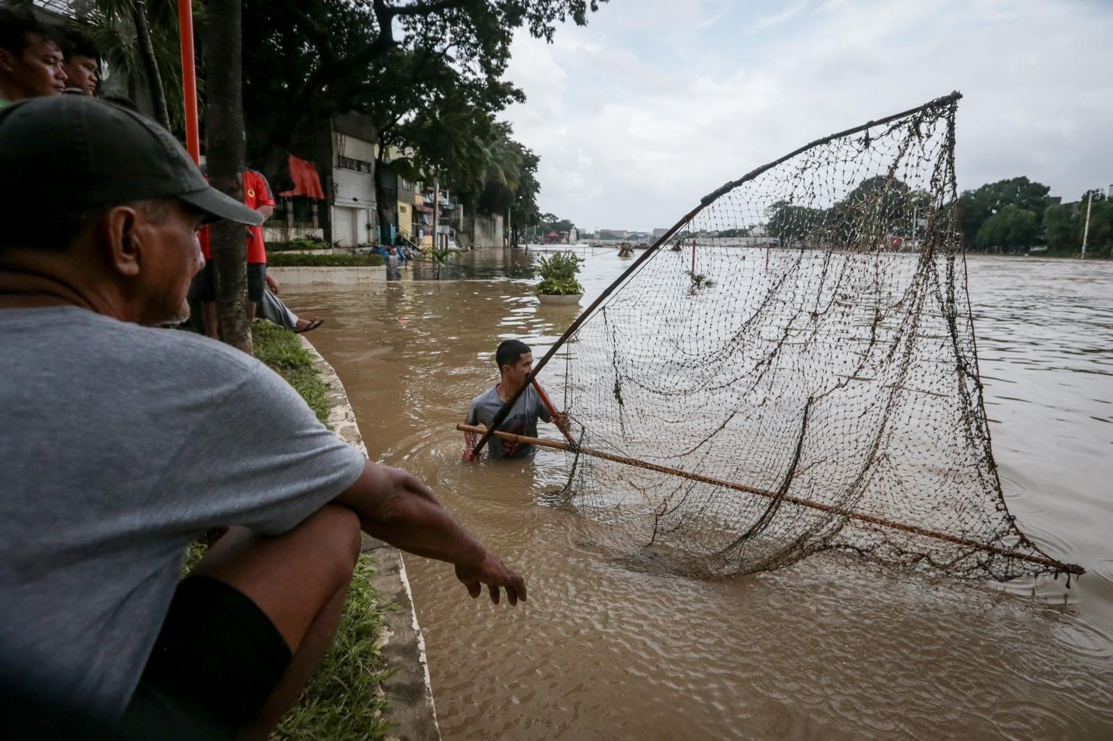 Marikina now flood-free, clearing operations underway