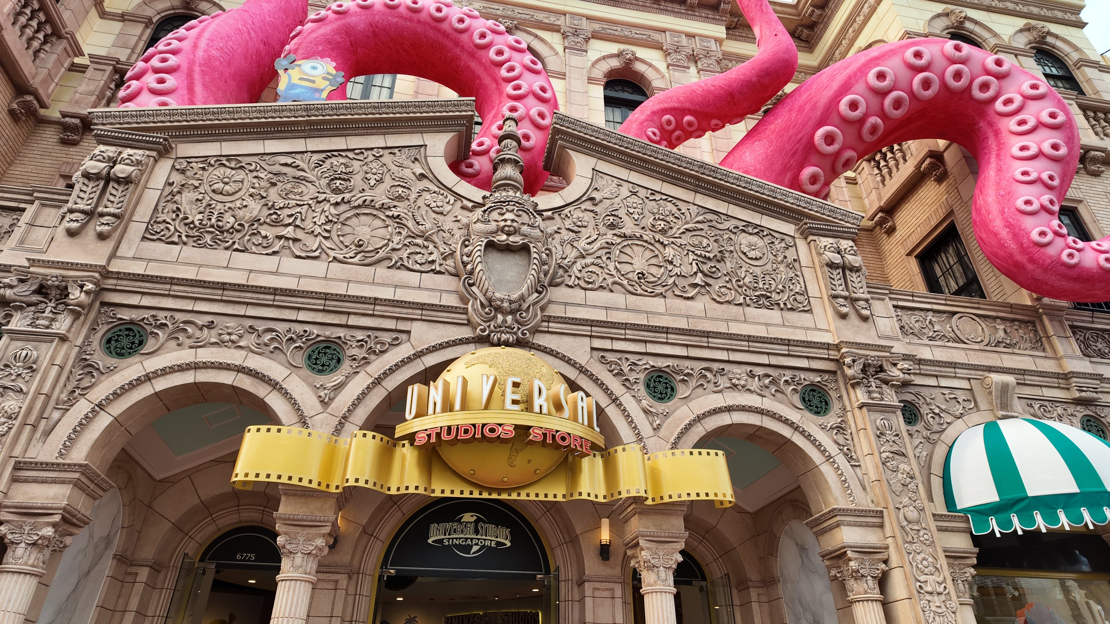 The ultimate family escape at Resorts World Sentosa