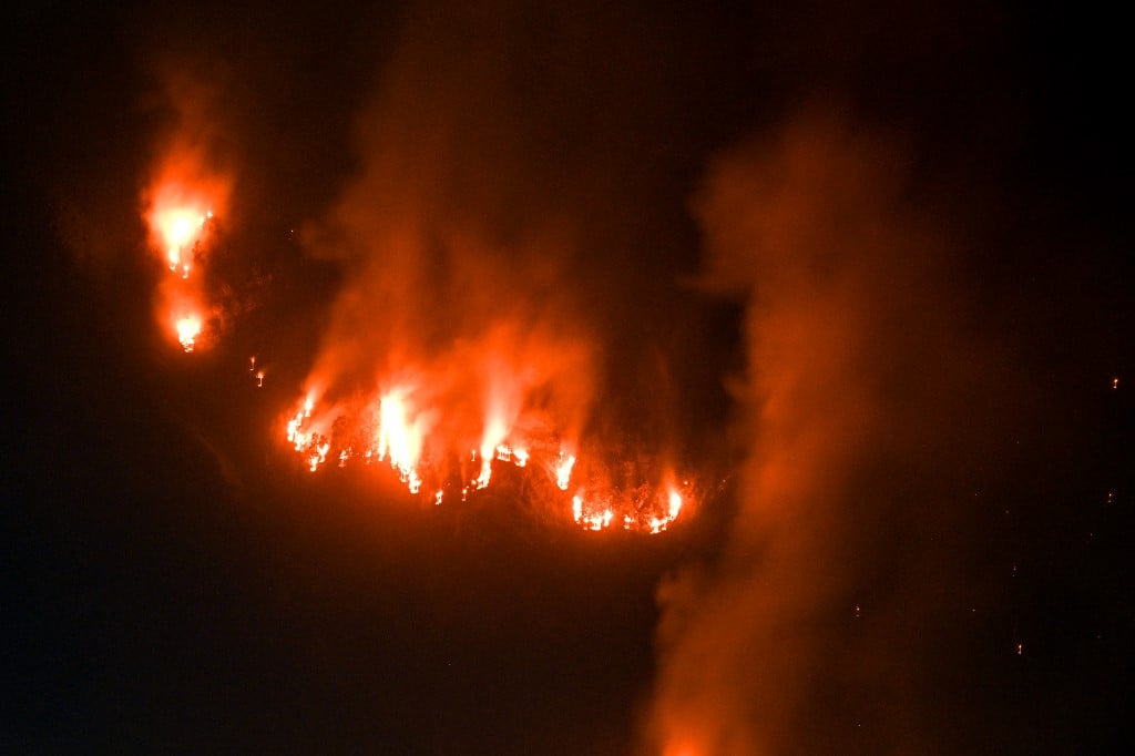 Schools shut as Indonesia battles wildfires
