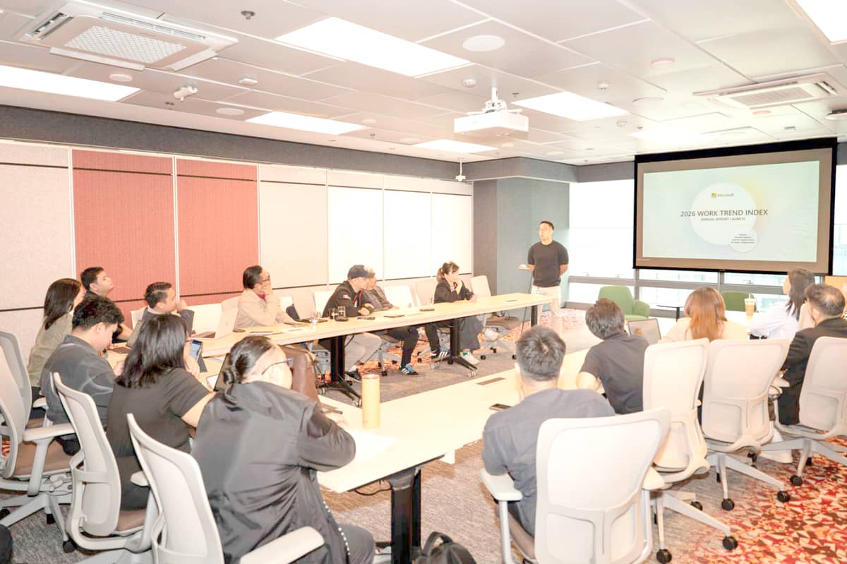 FILIPINO workers are embracing artificial intelligence faster than many of their workplaces can keep up.