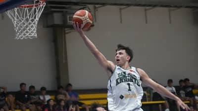 PATRICK Sleat soars, leading the San Juan Knights to a 124-75 win over the Manila Batang Quiapo in the MPBL 2026 Season on Monday.