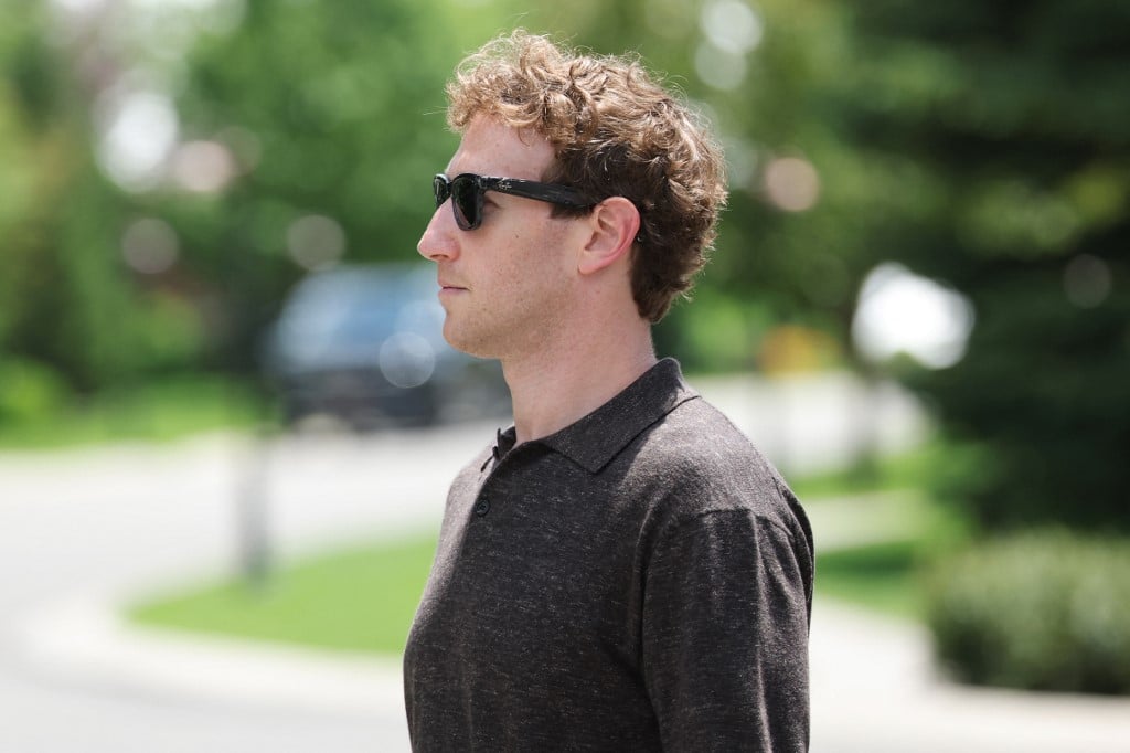 Zuckerberg: Superintelligence should belong to everyone
