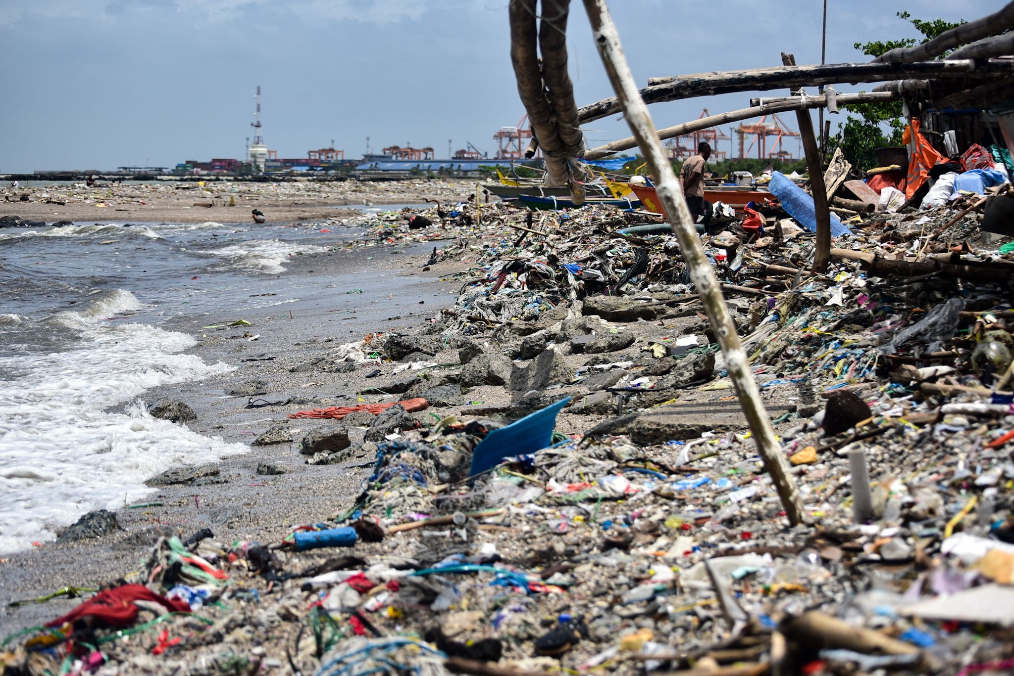 Trash from Manila Bay, tondo