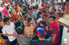DSWD provides food packs to flood-stricken families in Central Luzon