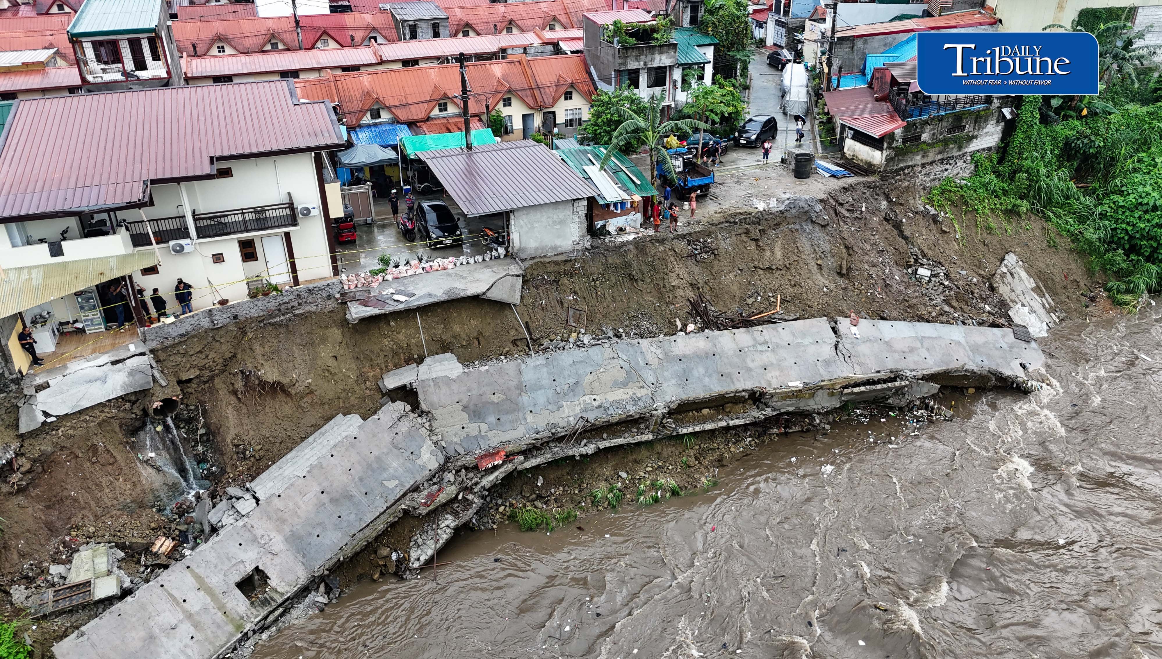 P5-M RIVER WALL COLLAPSES