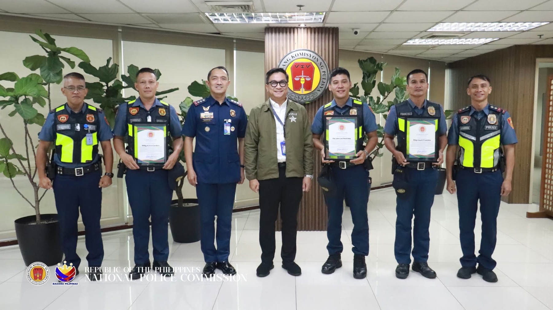 NAPOLCOM honors 3 cops for response to Muntinlupa robbery