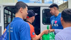 SM Foundation distributes relief packs to Typhoon Maymay-hit families