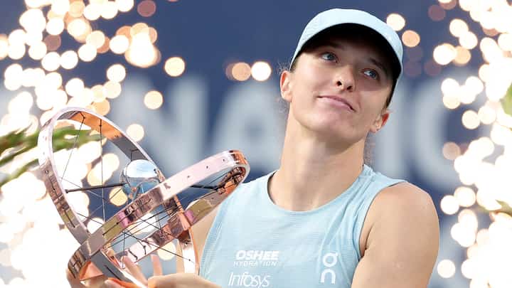 IGA Swiatek celebrates after clinching her first title of the season with a victory in the Toronto Masters on Friday (Manila time).