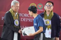BuCor Director General Gregorio Pio Catapang Jr. congratulated the PDLs who completed courses offered inside the NBP.