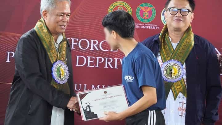 BuCor Director General Gregorio Pio Catapang Jr. congratulated the PDLs who completed courses offered inside the NBP.