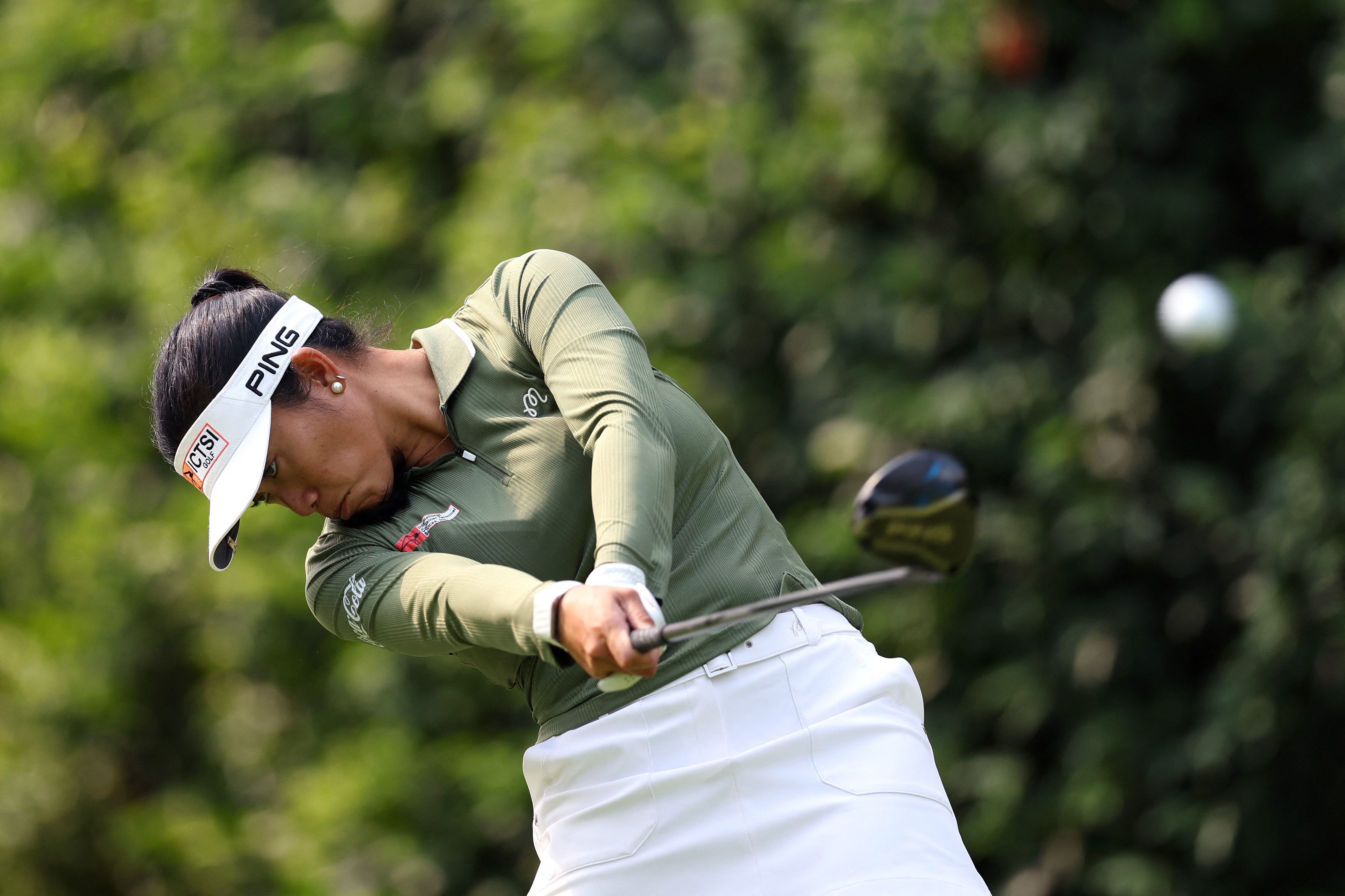 Bianca storms into contention