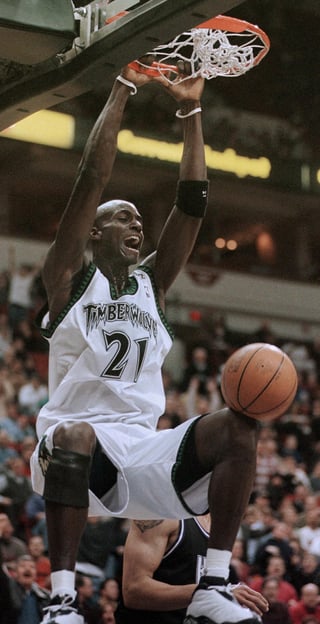 Timberwolves to hail Garnett