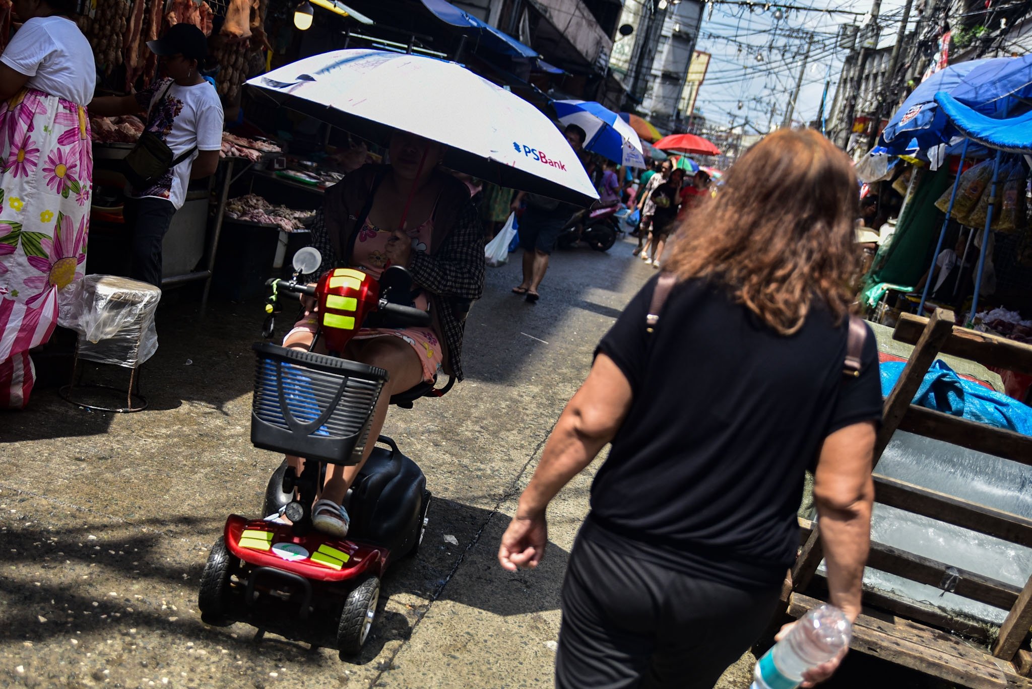 SUNNDY SIDE UP, MANILA