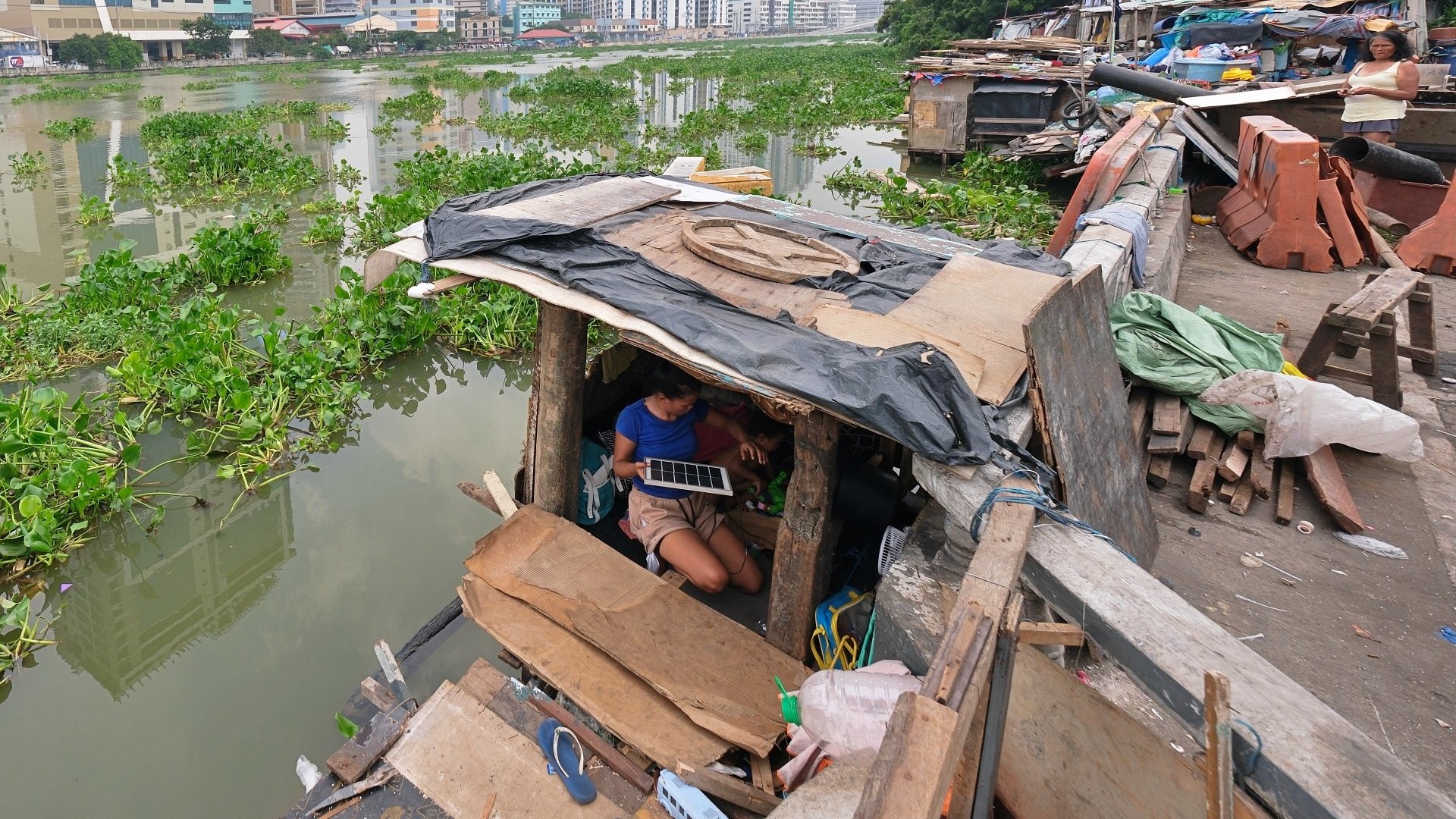 Self-rated poverty falls to 49% in June — SWS