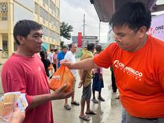 OMF, Meralco aid Bacoor residents