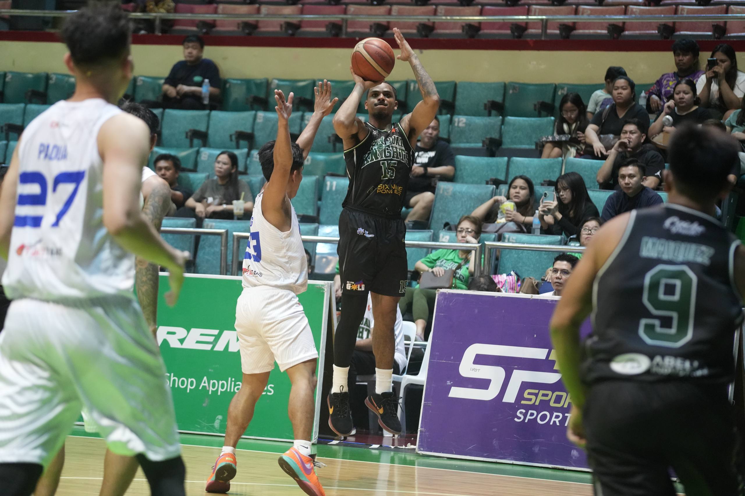 San Juan rips Imus by 43; Voyagers soar