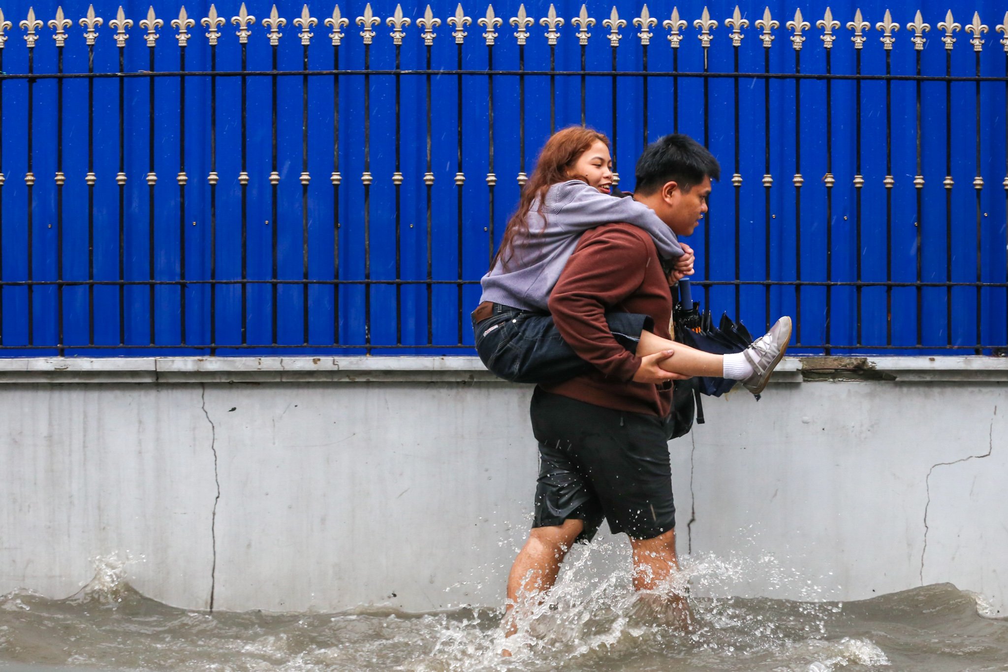 Stranded commuters