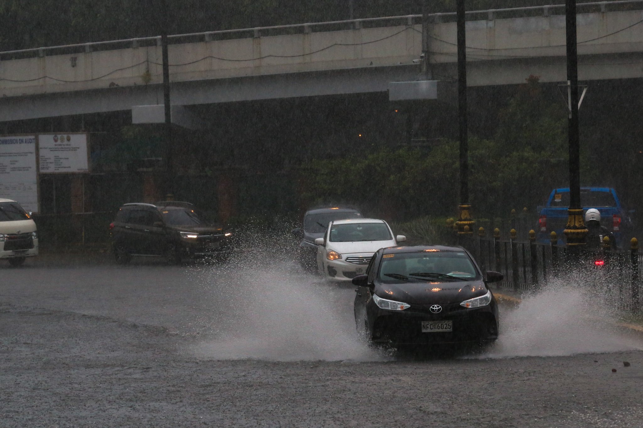 Flooding in Padre Burgos Avenue 