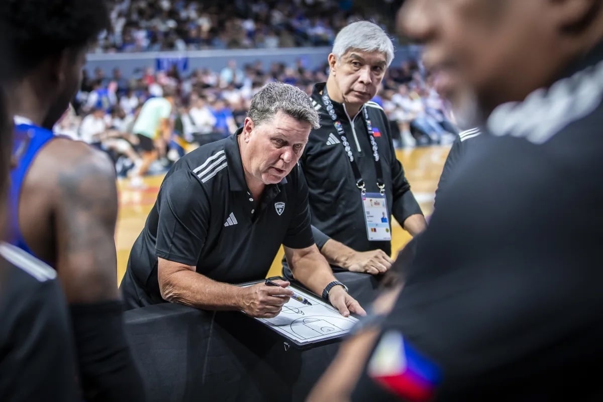 Cone juggles 2 Gilas squads 