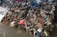 Garbage continues to hound the waterways in Baguio City, which prompted the local government of intensify efforts to implement the city’s anti-littering ordinances.