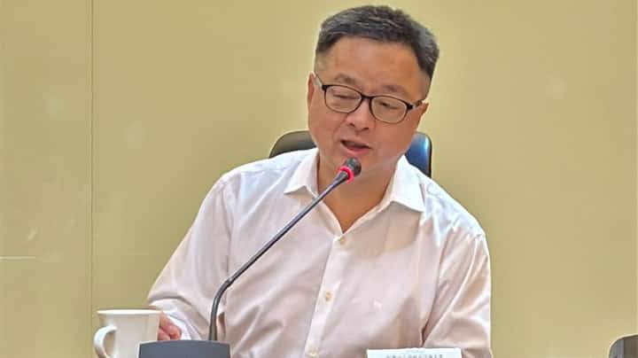 A voice from Taiwan Luo Wen-jia, vice chairman and secretary-general of Taiwan’s Straits Exchange Foundation, speaks during a roundtable discussion with reporters on 17 August, offering Taiwan’s perspective on ties with the Philippines and the region.