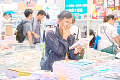 Who wrote it? AI rattles publishing world