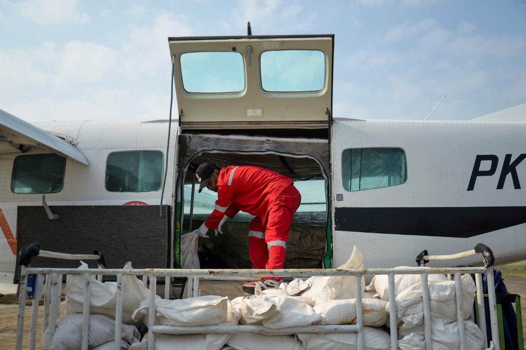 Indonesia uses cloud seeding to fight El NiÑo fires