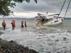 Yacht runs aground in Batangas