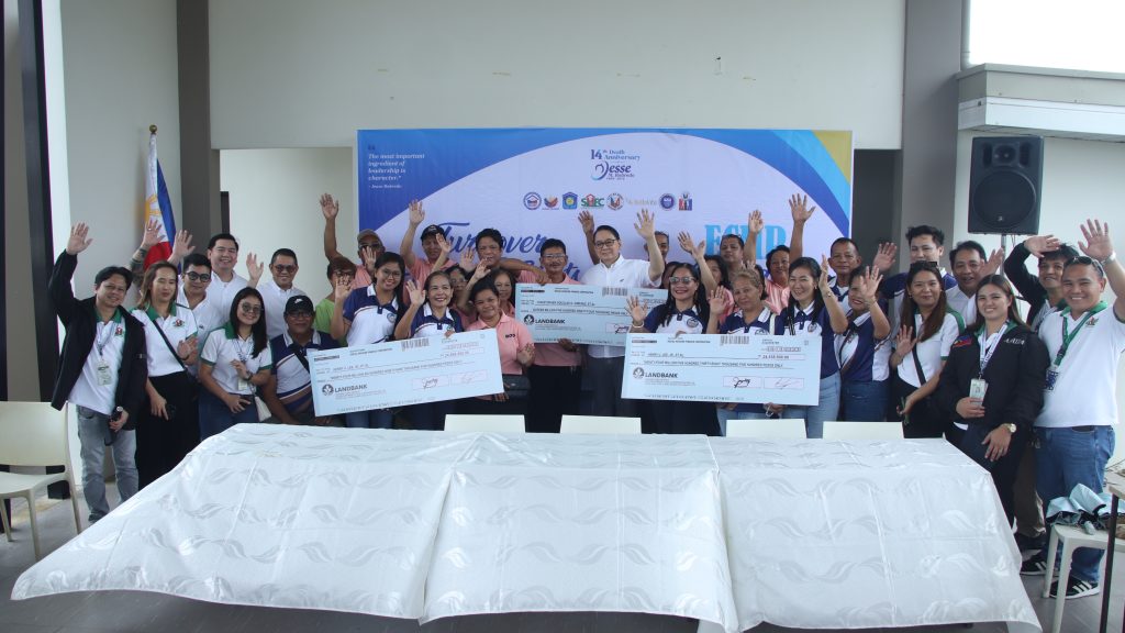Over 400 Naga families receive social housing assistance